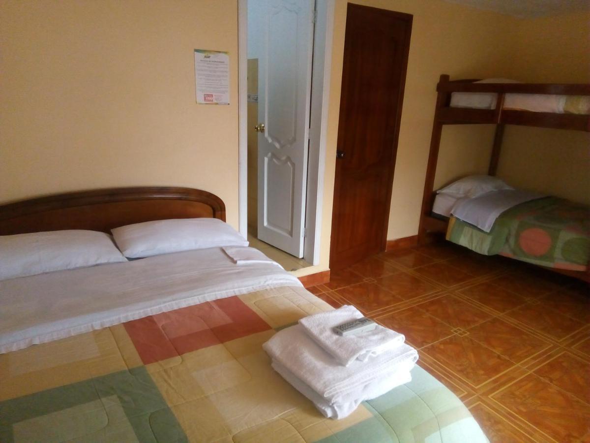 Hotel Amazonia Y Sol 바뇨스 외부 사진