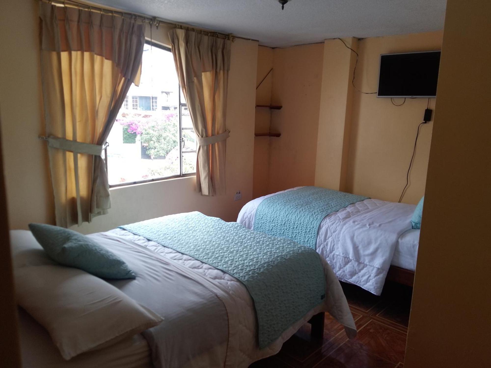 Hotel Amazonia Y Sol 바뇨스 외부 사진